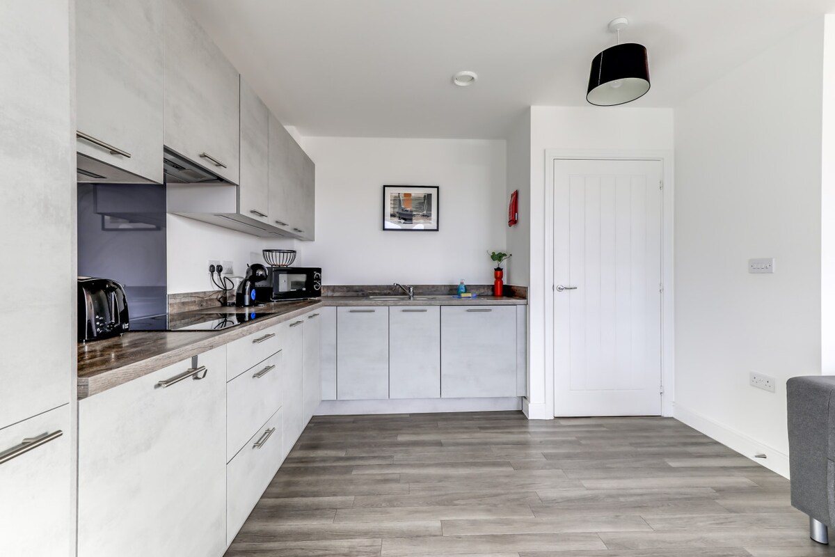 Spacious kitchen in Chelmsford 2-bed apartment