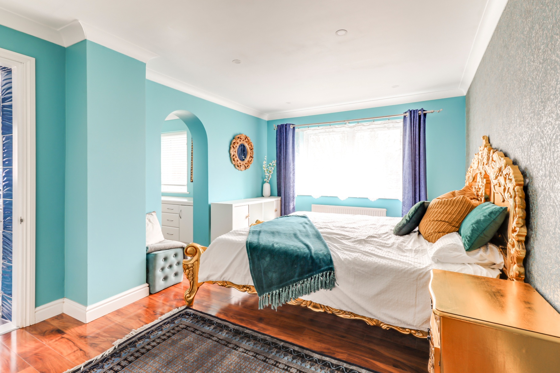 Master double bedroom in Wickford 4-bed house